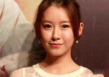 为你分析该事件全过程另外,在《匆匆那年》中,张子萱饰演的林嘉茉苦追