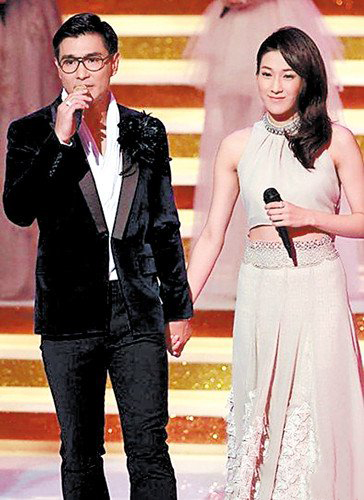 钟嘉欣陈展鹏一起演过的的电视剧有哪些两人半年恋情曝光