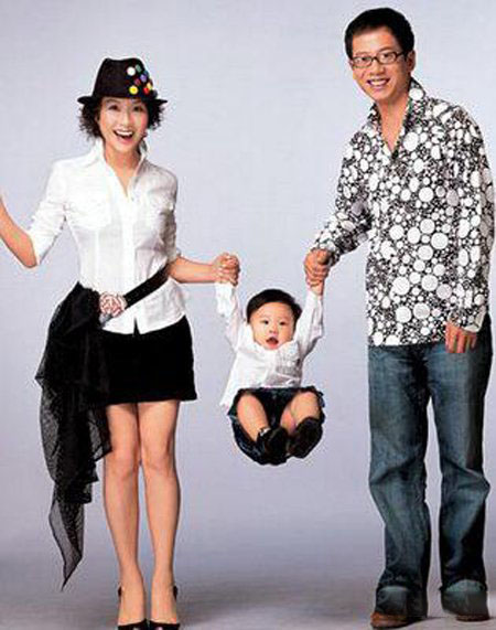 海清北京快闪捞金保镖霸气开道 揭秘海清显赫家世