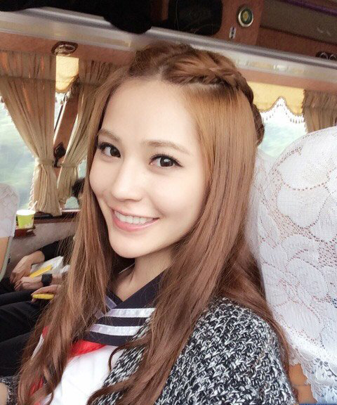 陈汉典心中的女神也是邱慧雯,去年,陈汉典被曝与交往两年的圈外女友