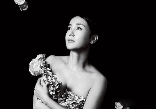 蒋雯丽大尺度图片曝光 与黄轩法国t.q玩车震