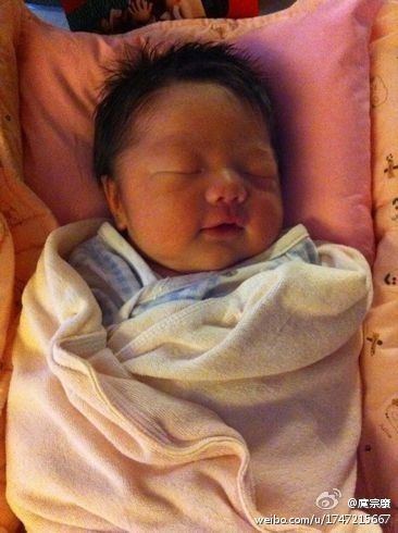 庹宗康首度曝光爱子照庹宗康与妻子kiki王菲雅虽然庹宗康表示目前还看